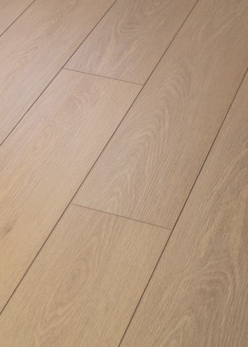 Distinction Plus Timeless Oak flooring